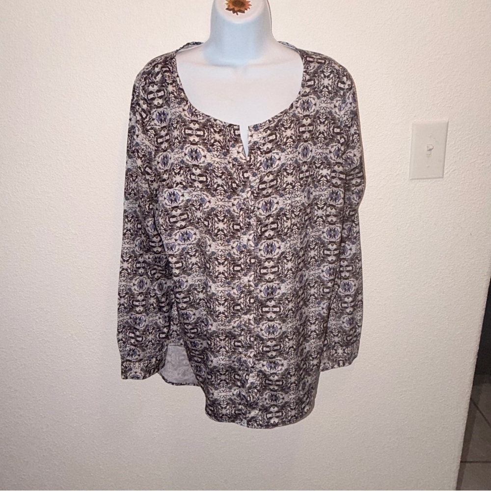 attention Scoop Neck Long Sleeve Tunic in Blue